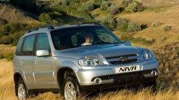 Chevrolet Niva 2002 - 2009  I